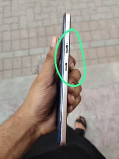 LG v60