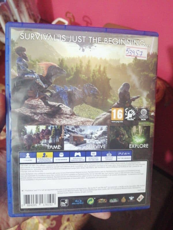 Ark:survival evolved ps4 used game 1