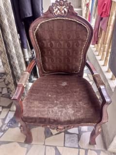 Chairs chanioti 2 in good condition