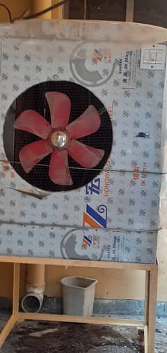 Air cooler with stand