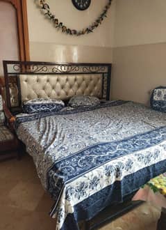 urgent sale bed ( cheapest price)