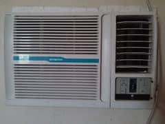 1 ton skywood ac in good condition