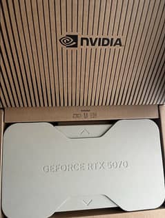 Rtx 5070 nvidia founder edition 12gb brand new