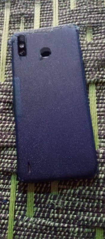 Infinix smart 4   2 ram   32 memory 1