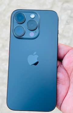 iphone 15 pro with box charger
