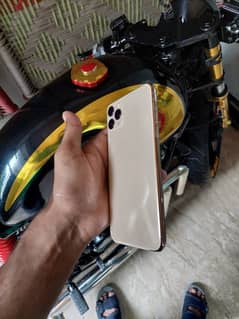 Iphone 11 pro max 256 gb lla model factory unlock 10/10 condition