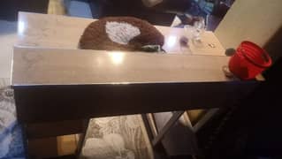 Table urgent sale serious buyer contact only