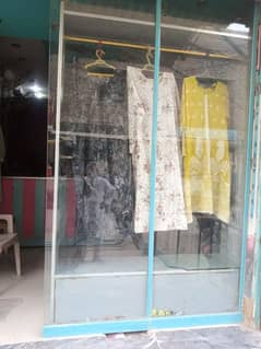 12 mm glass door and wall