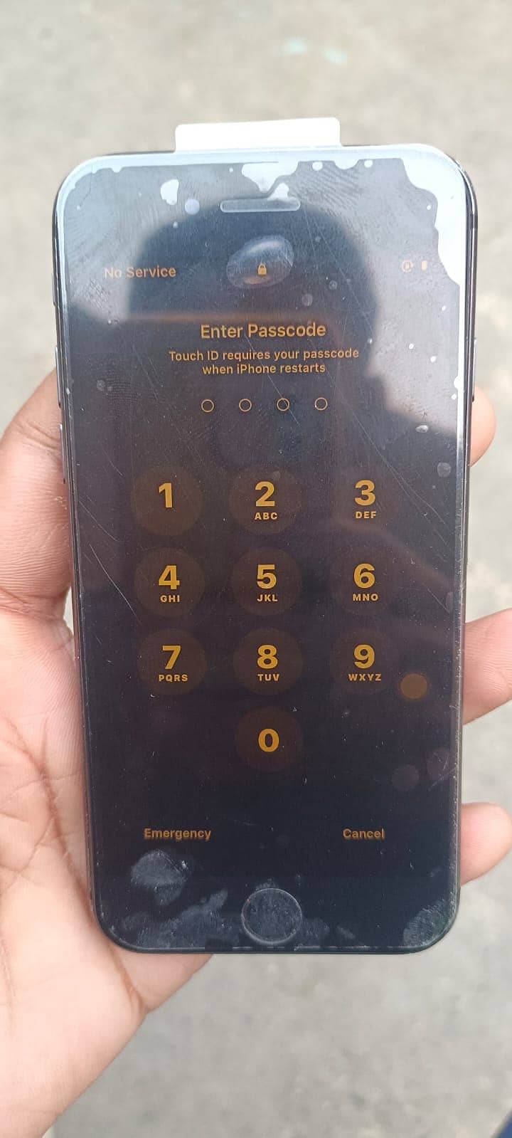 Iphone8 finger print ok non pta exchange possible also 1