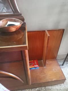 dressing table