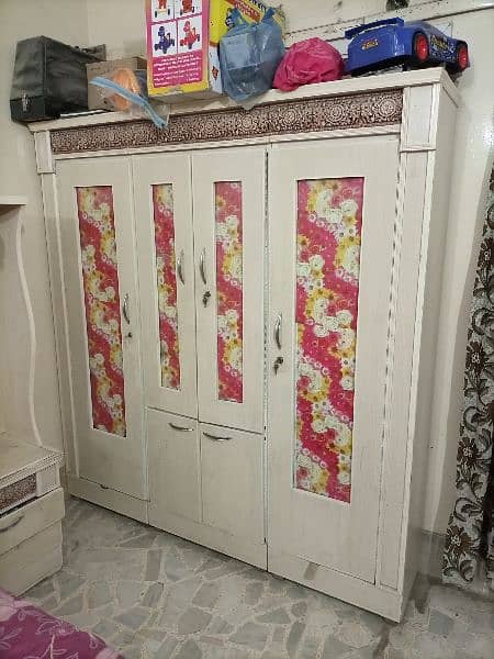 Bedroom Set 5 Piece Without Matres 4