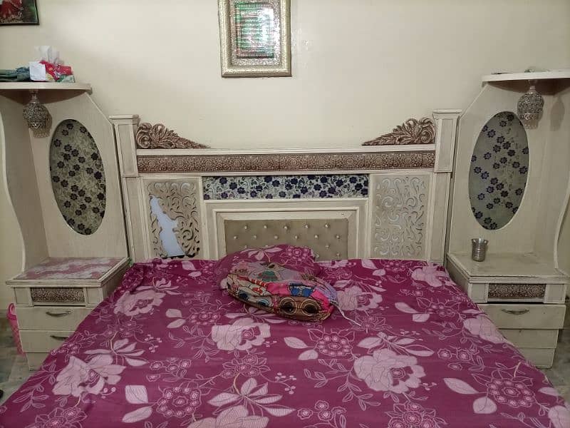 Bedroom Set 5 Piece Without Matres 5