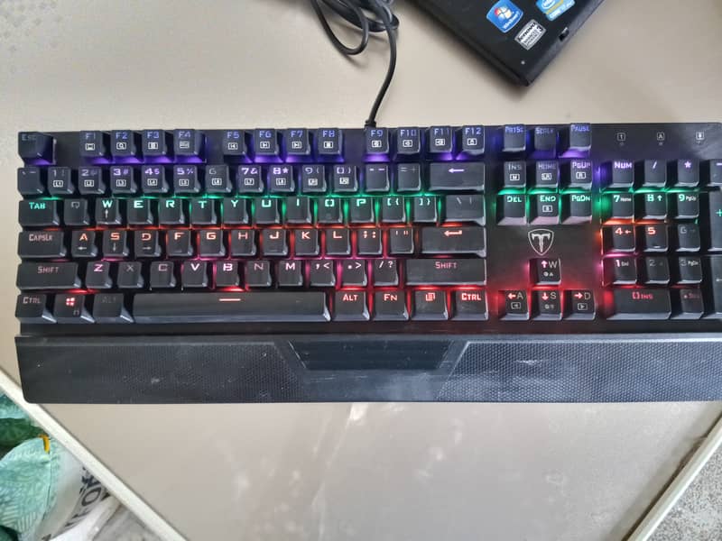 T-Dagger mechanical keyboard with blue switches 0