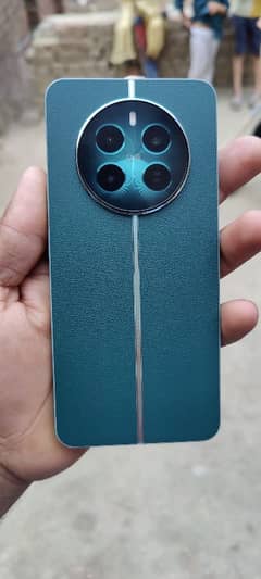 realme 12plus 5G. 8+8gb 256gb. .