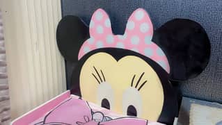 Girlish bed
