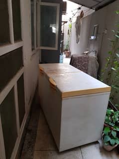 Deep freezer