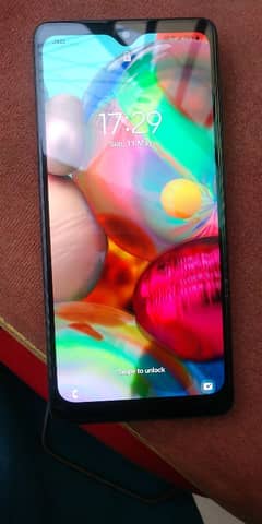 Samsung a71 with box 8/128