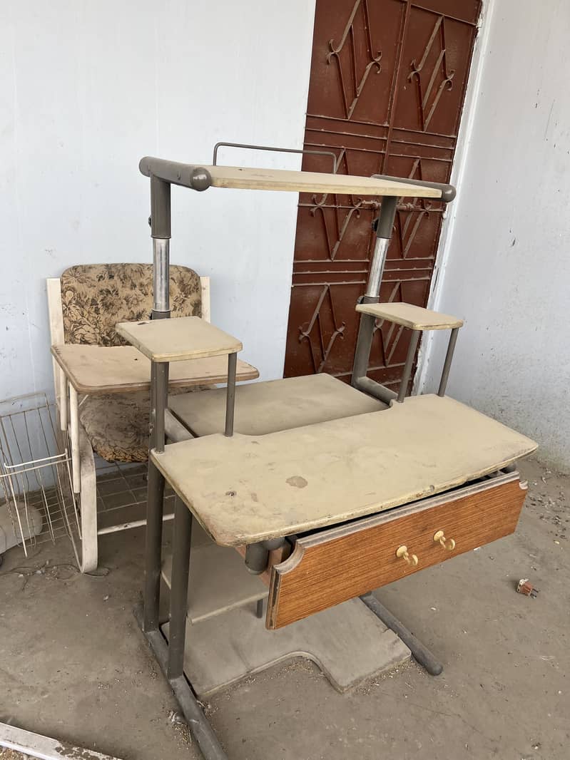 Computer table for sell 2