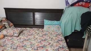 Wood Bed King Size | Good Condition