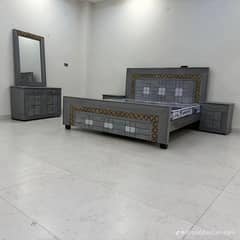 Bed/Double bed/furniture/King size bed / bedroom furniture