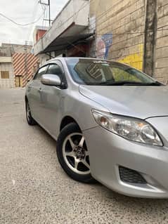 Toyota Corolla GLI 2011. chat bont aur dicky geniun