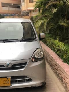 Daihatsu Mira 2012