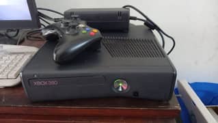 Xbox 360 slim with 220 games