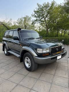 Toyota Land Cruiser VX Limited 4.5