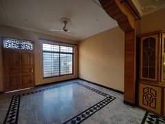 2 beds & 2 baths DD tv lounge & kitchen