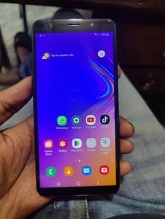 Galaxy A7 4/128 gb