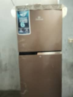 I am selling my Dawlance refrigerator