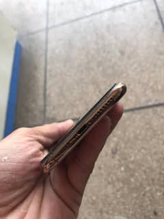11pro max 256gb gold clour Factory unlock Esim time available