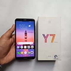 Huawaii Y7 Prime 3/32 with box & charger