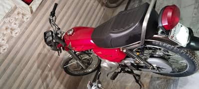 Honda 125 neat condition 155000 one hand use