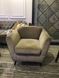 2 sofa chairs
