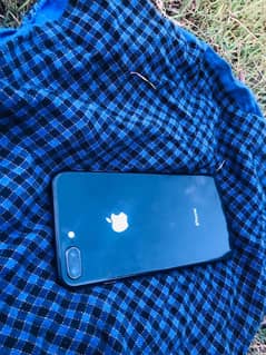 8 plus black