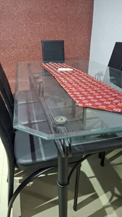 8 seaters imported table for urgent sale