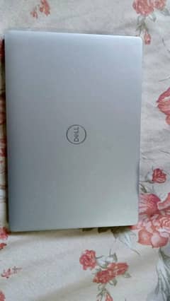 Dell latitude Core i5 10th generation touch screen