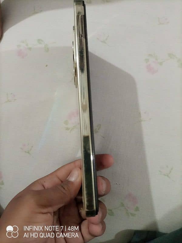 Tecno Spark 20 4 month used only and gaming processor 3