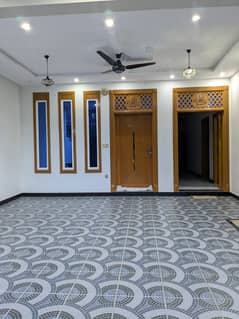 10 Marla Full House Available For Sale