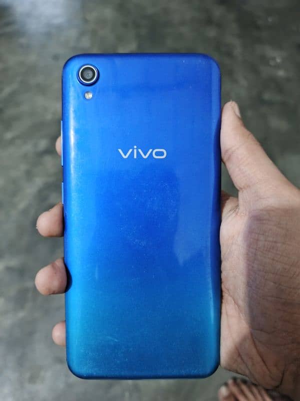 vivo 1823, Android version:8.1. 0, Processor:2.0 GHz Octa-core 10/9 he 1