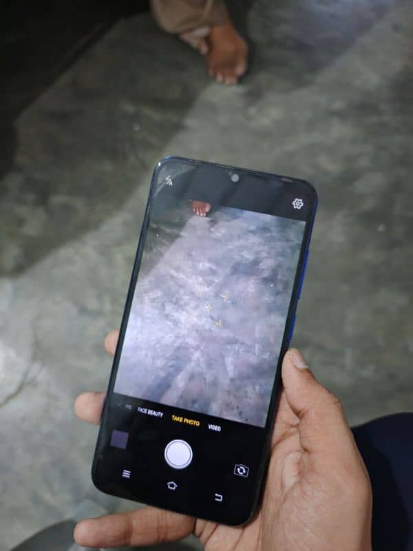 vivo 1823, Android version:8.1. 0, Processor:2.0 GHz Octa-core 10/9 he 9