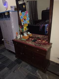 dressing table
