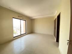 1 BED UNRNISHED FOR RANT IN GULBERG GREEN