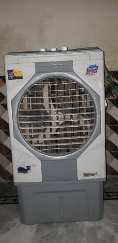 Air coular Used 4 month Ac @Dc contact only OlX