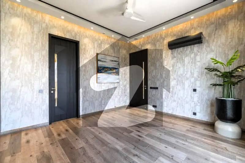 1 Kanal Luxurious Upper Portion On Top Location For Rent in DHA Phase 1 Lahore 6