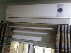 1.5 ton non inverter Gree AC