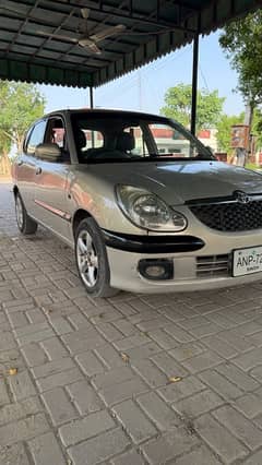 Toyota Duet 2003
