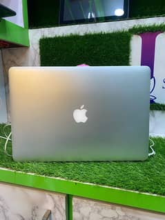 apple MacBook pro m1 / 2019