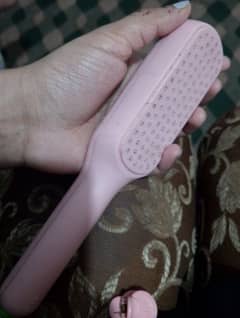 I m selling a hair brush best quality
